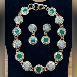 Vintage Elegant Gold, Pearl and Green Jewelry Set